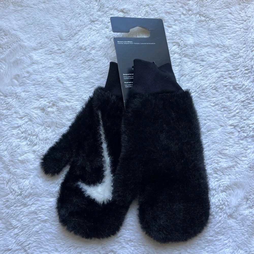 Nike Plush Knit Mittens Black White Faux Fur Swoosh Logo M/L‎ N.100.8868.010.ML